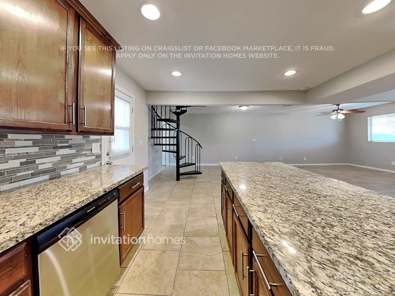 Building Photo - 7443 E Crescent Cir