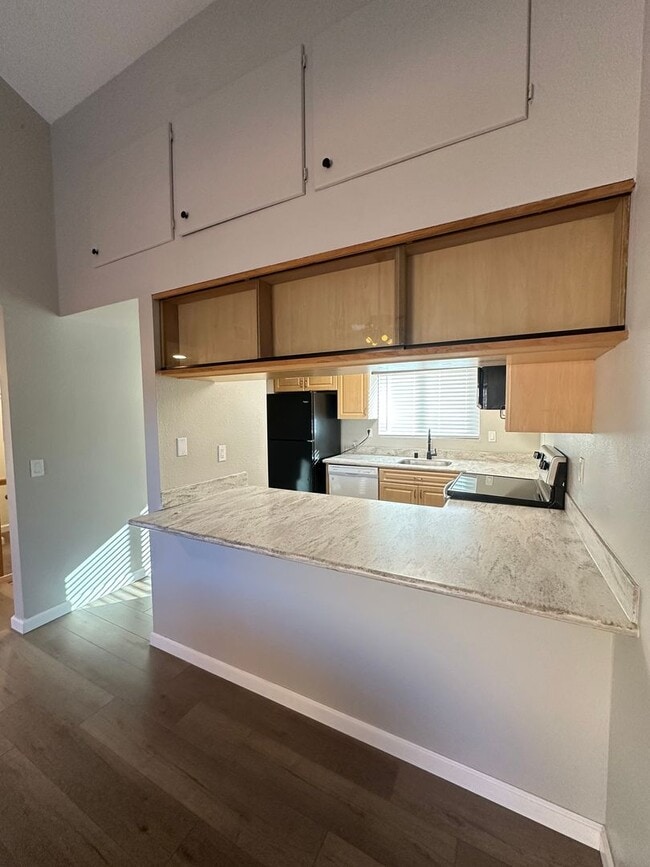 Building Photo - 2BR/1.5BA 2-story condo in El Cajon, gated community with sparkling pool, 2 car attached garage, ...