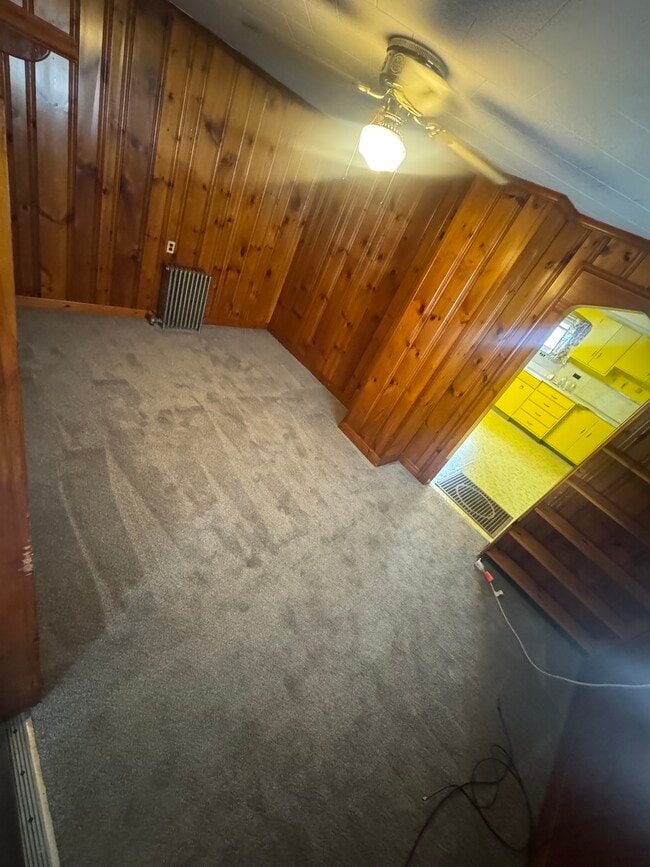 Building Photo - 257 Main St