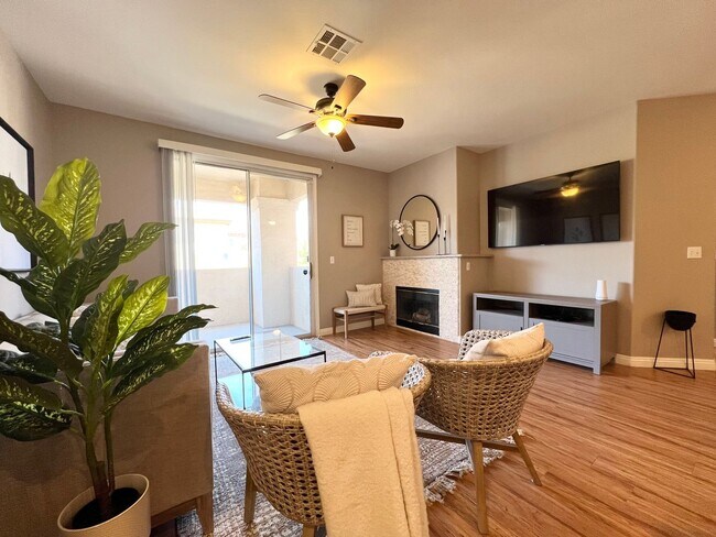 Building Photo - 3555 Meridale Dr