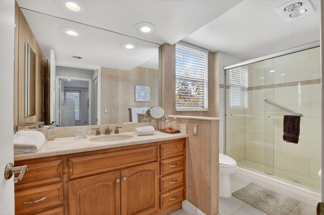 Building Photo - 19809 Boca W Dr