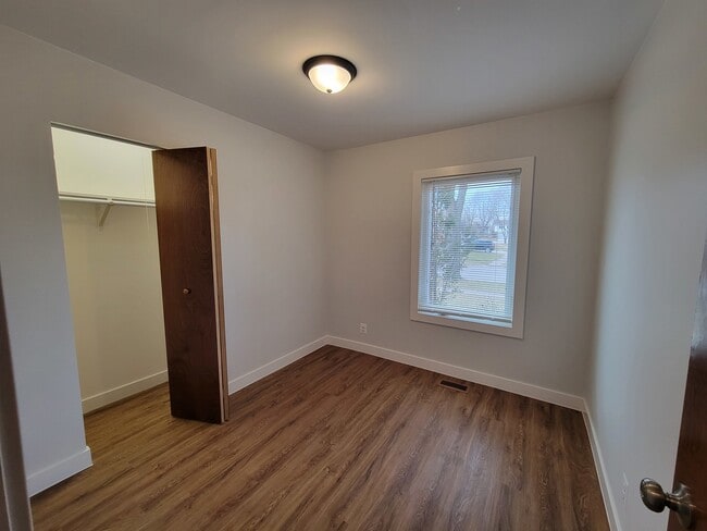 Building Photo - 1209 Alexander Ave