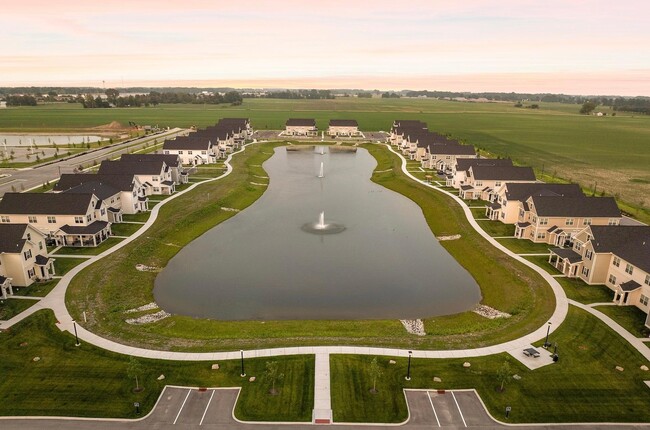 Building Photo - 901 Kelly Green Ln