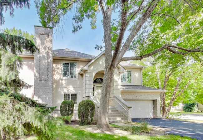 Building Photo - 11 Beaconsfield Ct