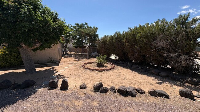 Building Photo - Desert Living in Apple Valley — Spacious Estate with Privacy & Comfort