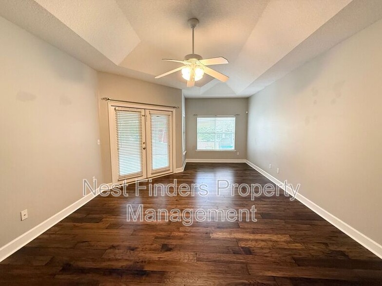 Building Photo - 7860 Turnstone Cir E