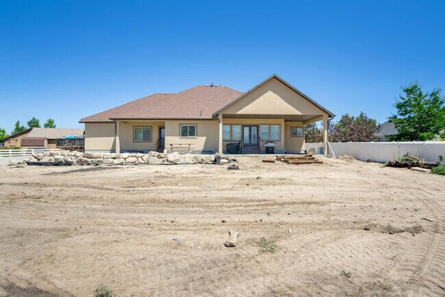 Building Photo - 358 Wrangler Ct