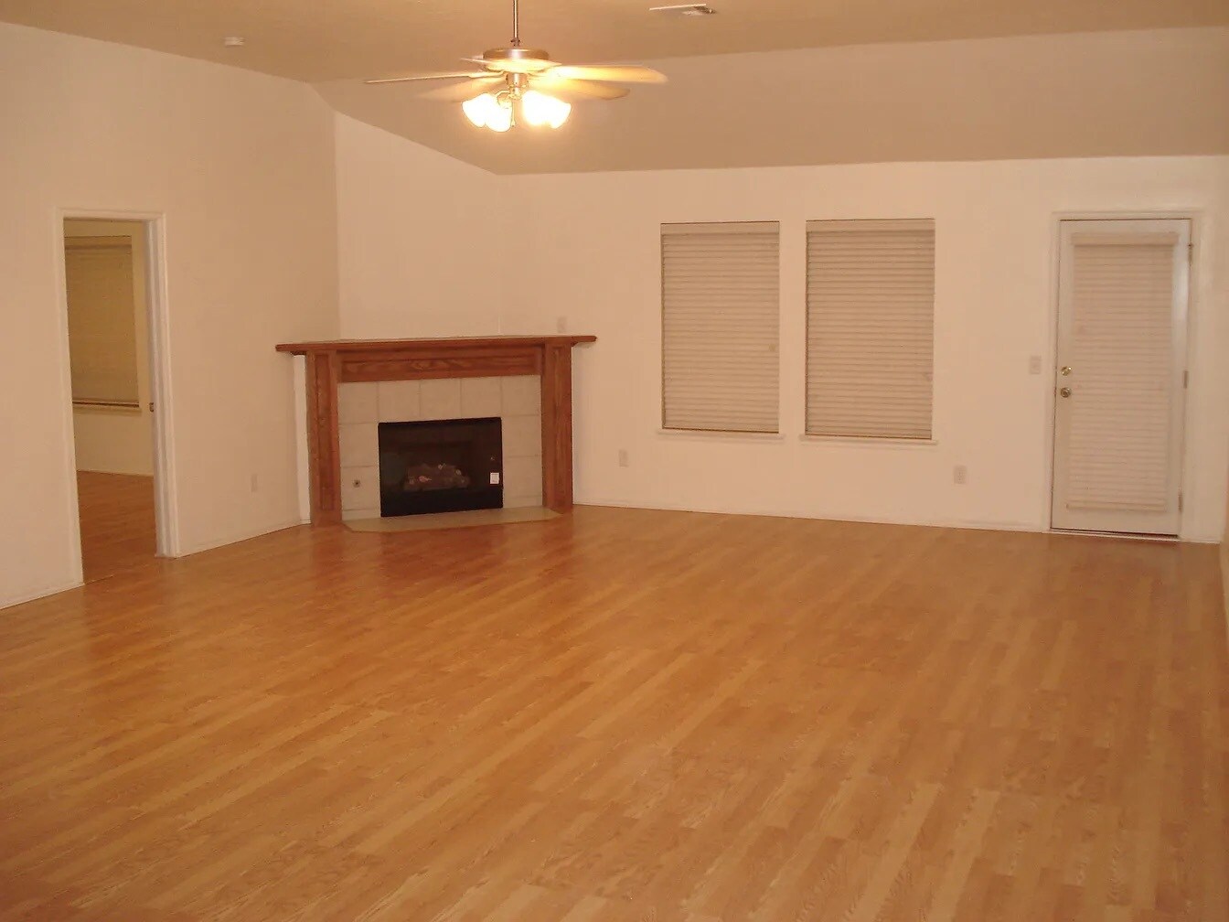 Building Photo - 413 Pinehurst drive