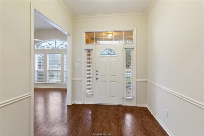 Building Photo - 4709 Shoal Creek Dr