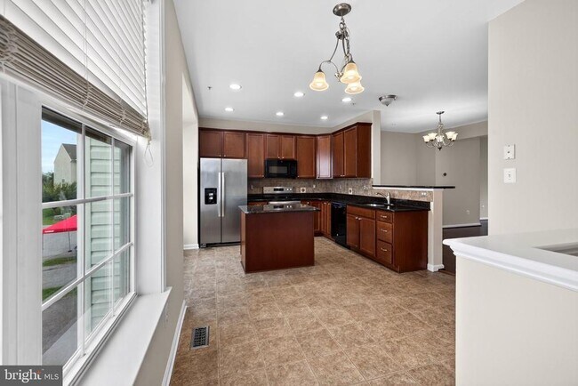 Building Photo - 10382 Lantern Ln