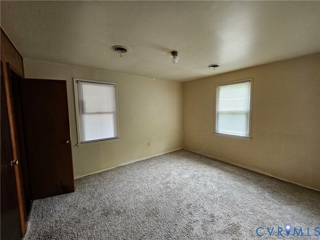 Building Photo - 2206 Ford Ave
