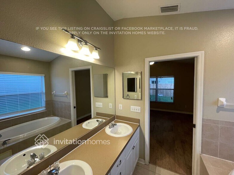 Building Photo - 109 Orange Bud Way