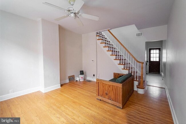 Building Photo - 833 N Newkirk St