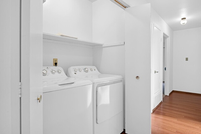 Building Photo - Comfortable 3-Bedroom Home for Rent in Central Davis