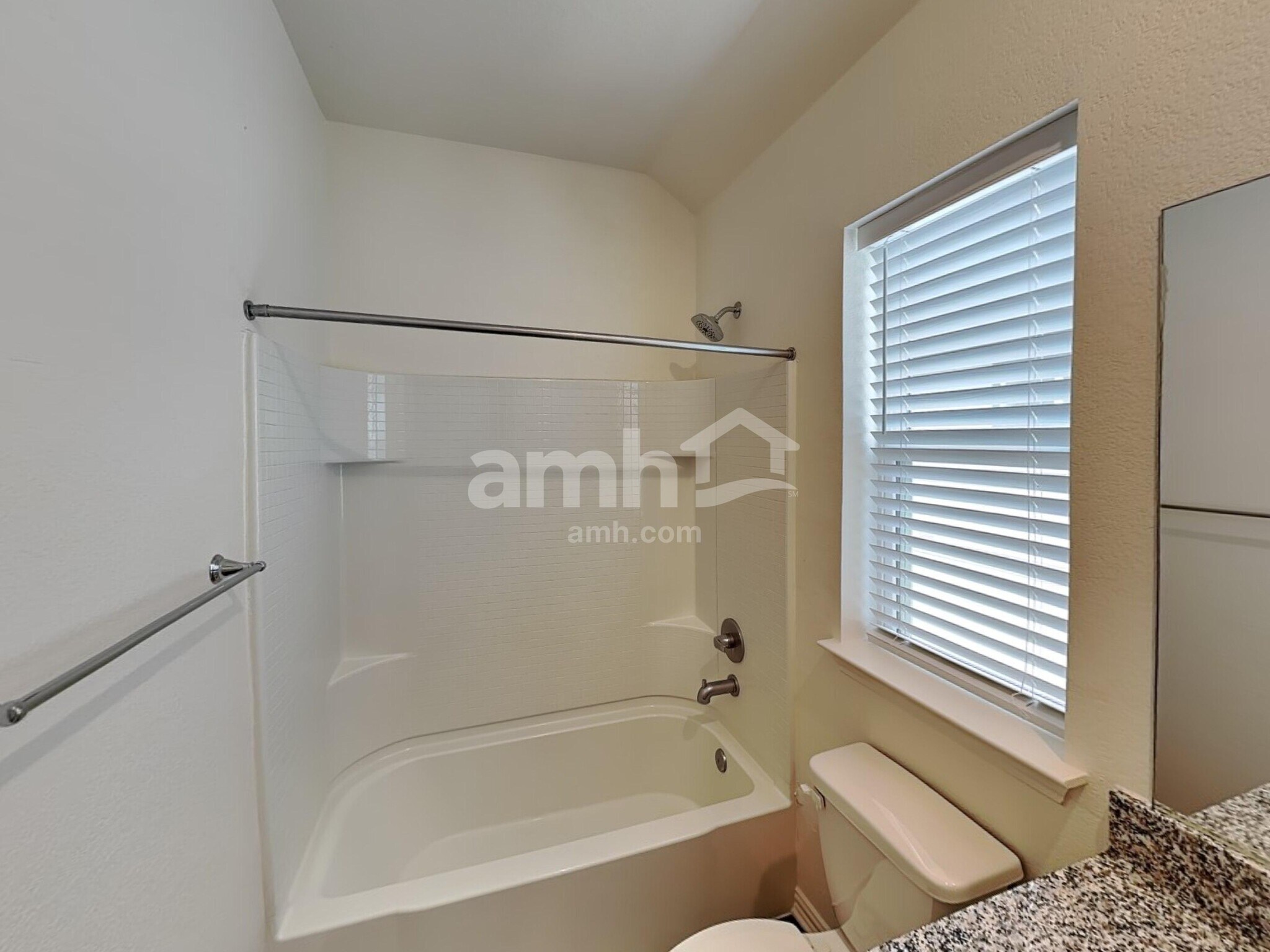 Building Photo - 2717 Deerfield Creek