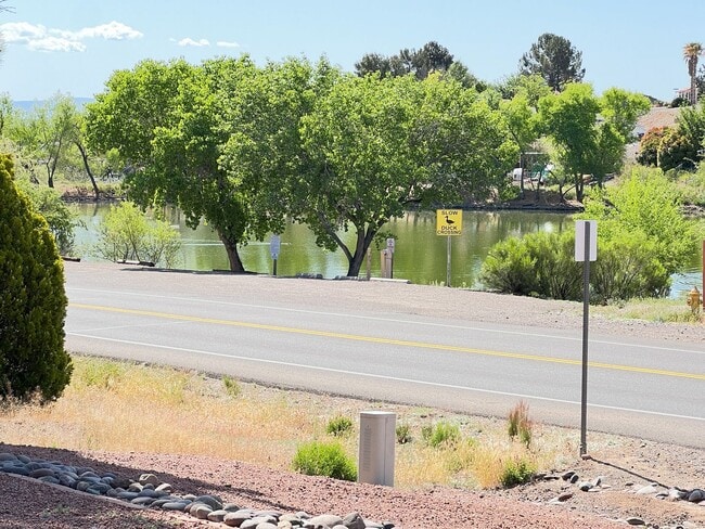 Building Photo - HOUSE - COTTONWOOD - VERDE VILLAGE