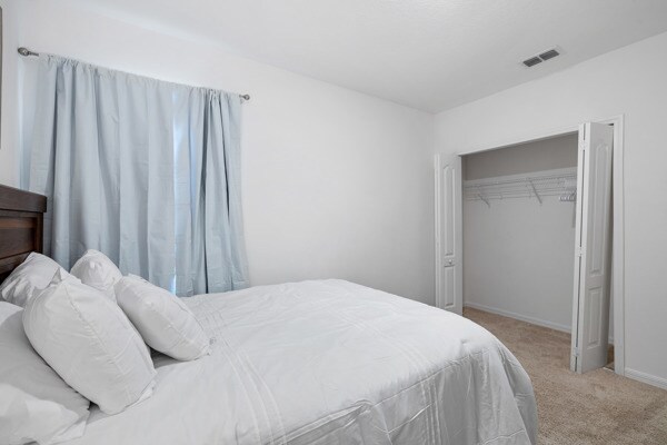 Building Photo - 14282 Coronado Dr