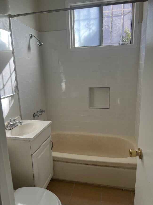 Bath - 108 W 105th St