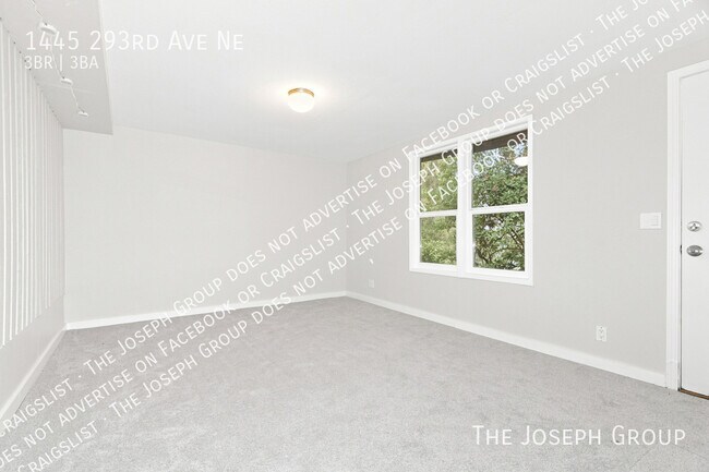 Building Photo - 1445 293rd Ave NE