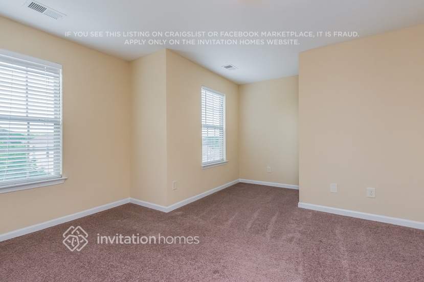 Building Photo - 123 Village Pkwy