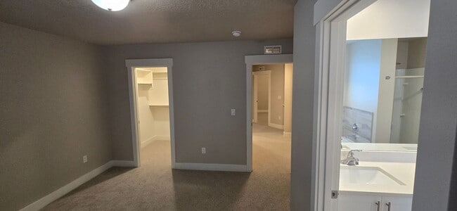 Building Photo - Come check out this beautiful 3 story town...