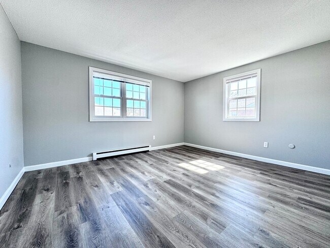 Building Photo - 17 Old Colony Ln