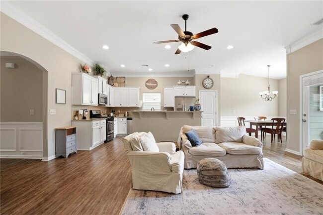 Building Photo - 318 Argyle Ct