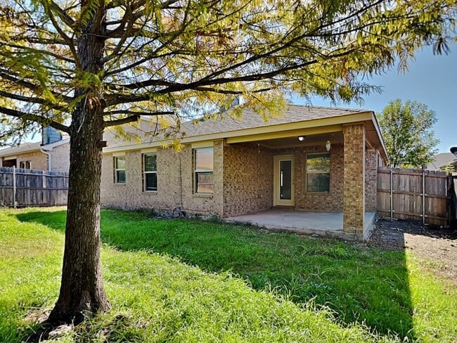 Building Photo - 1114 Bexar Ave