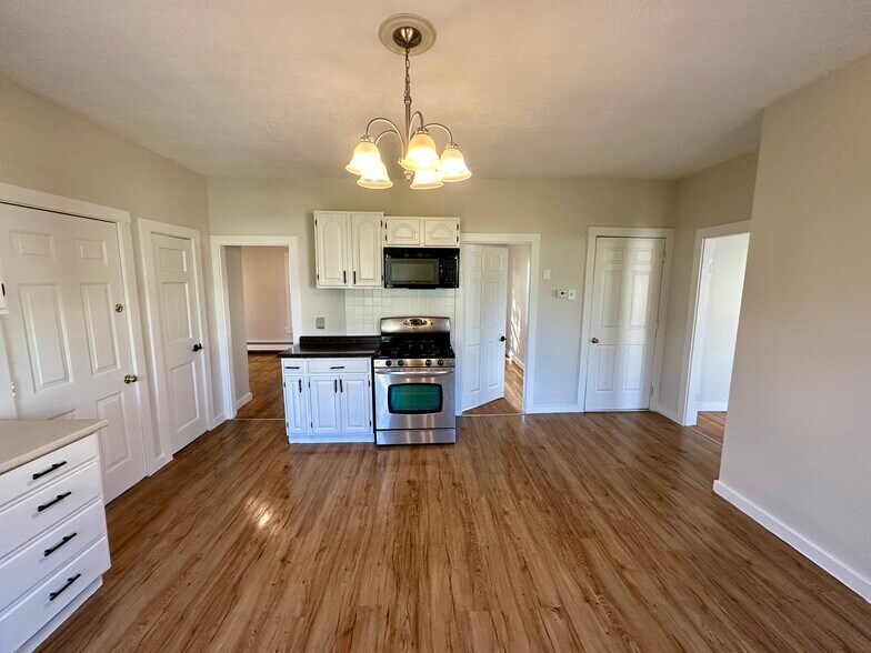 Kitchen - 24 Malvern St