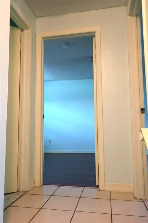 Building Photo - 5712 Townhouse Dr