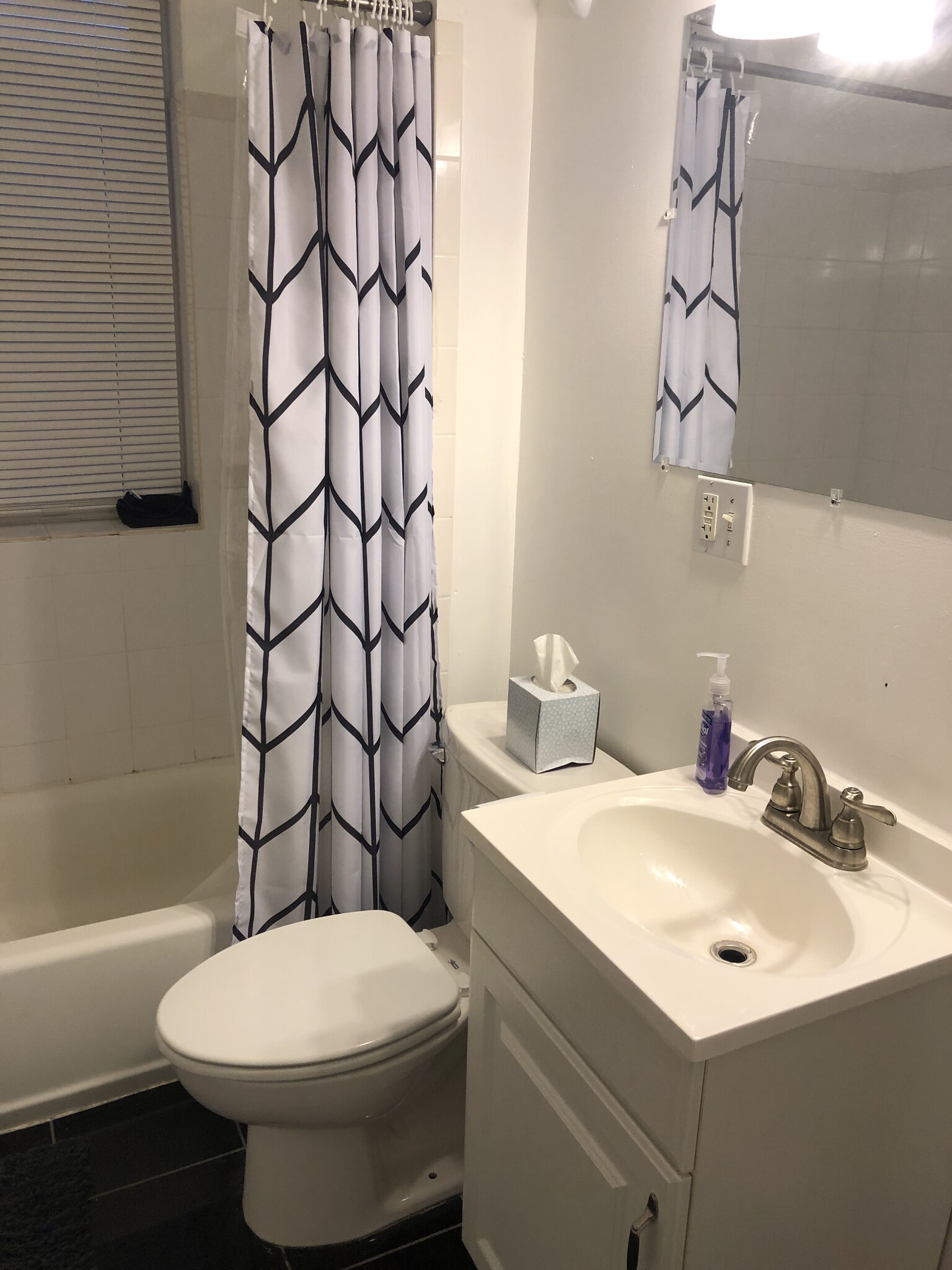 Building Photo - 1193 Commonwealth Ave