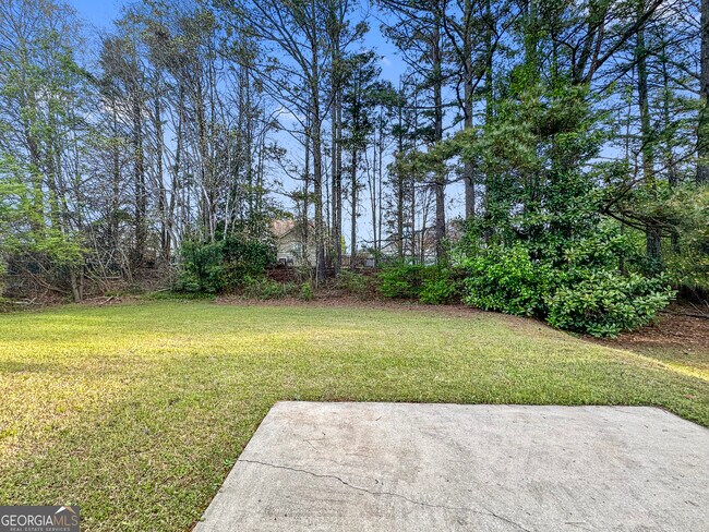 Building Photo - 290 Cornwallis Way