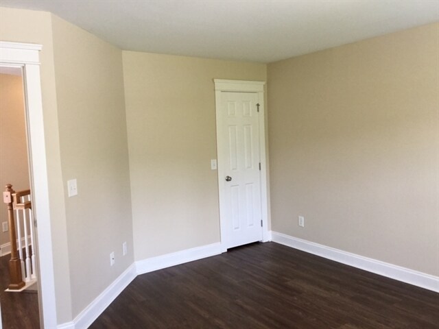 Building Photo - 1304 Carol Oaks Dr