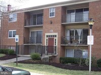 Building Photo - 884 College Pkwy