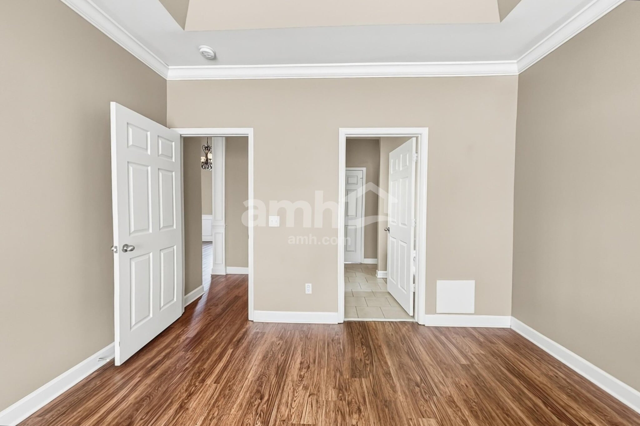Building Photo - 165 Bland Dr