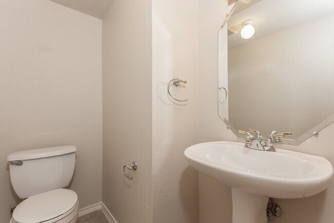 Building Photo - 6013 Portridge Dr