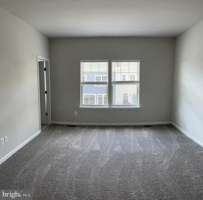 Building Photo - 9361 Barnes Lp