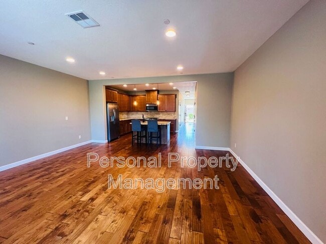 Building Photo - 4307 NW Sage Loop