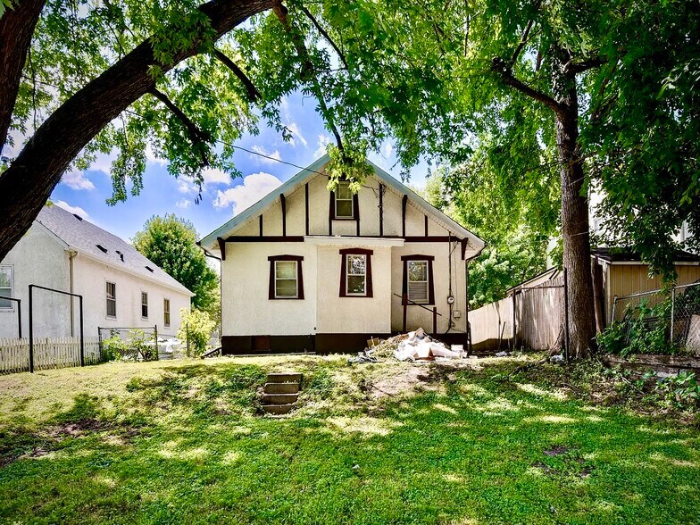 Building Photo - 2926 Morgan Ave N
