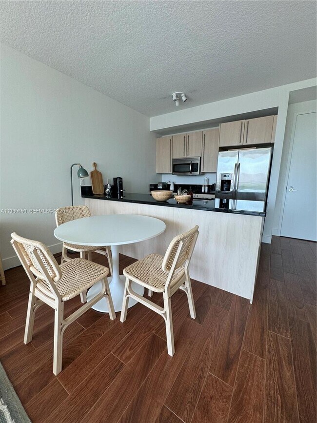 Building Photo - 79 SW 12th St