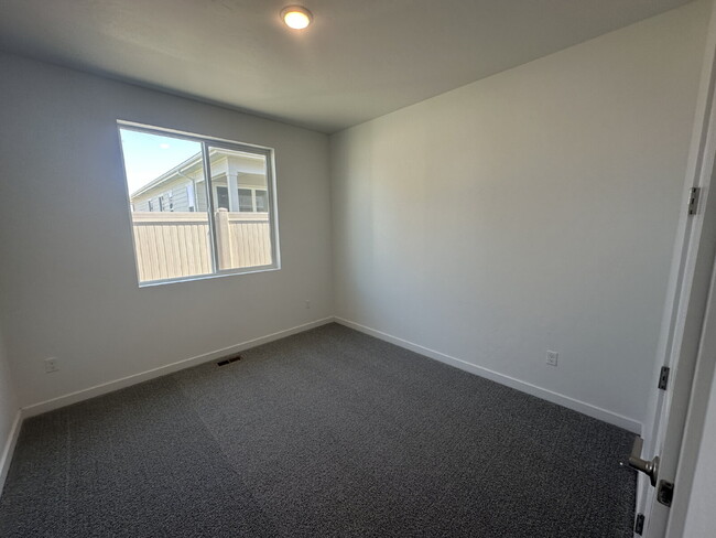 Building Photo - Brand New 4 Bed 3 Bath home!
