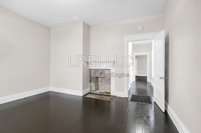 Building Photo - 2717 Hale Ave