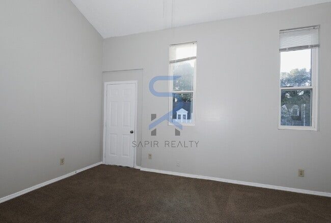 Building Photo - Move in before October 15th and choose you...