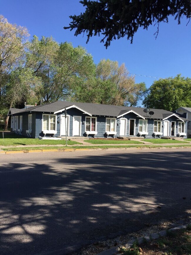 Primary Photo - Center Street