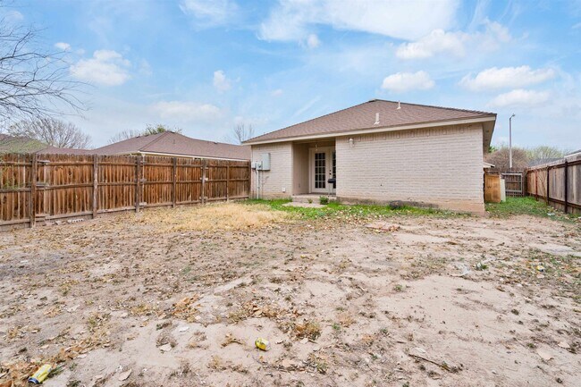 Building Photo - 104 Richard's Court