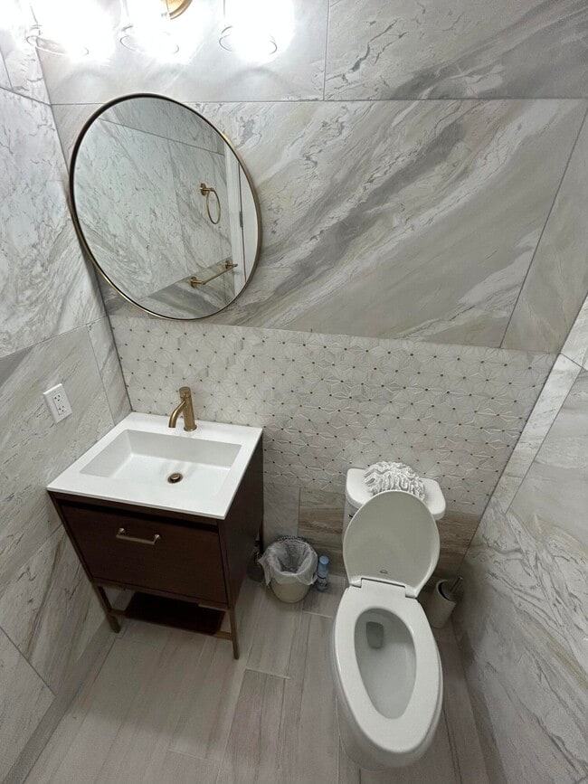 Building Photo - 9908 Timber Crk Wy