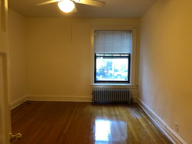 Building Photo - 1134 W Pratt Blvd