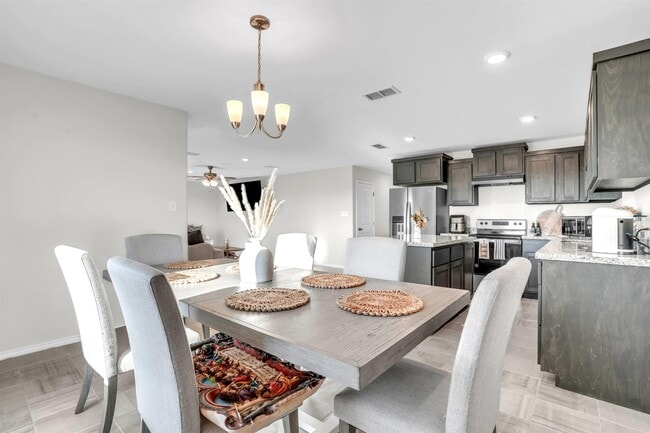 Building Photo - 5112 Anacahuita Dr