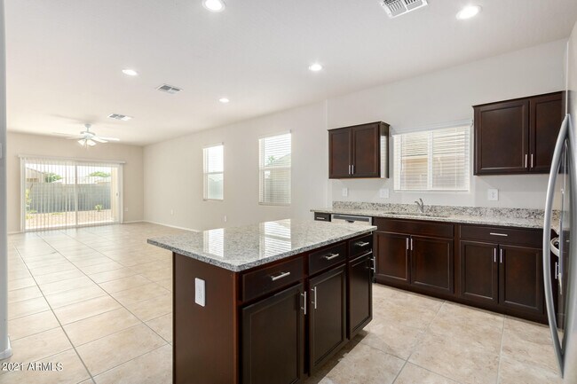 Building Photo - 36071 Seville Dr