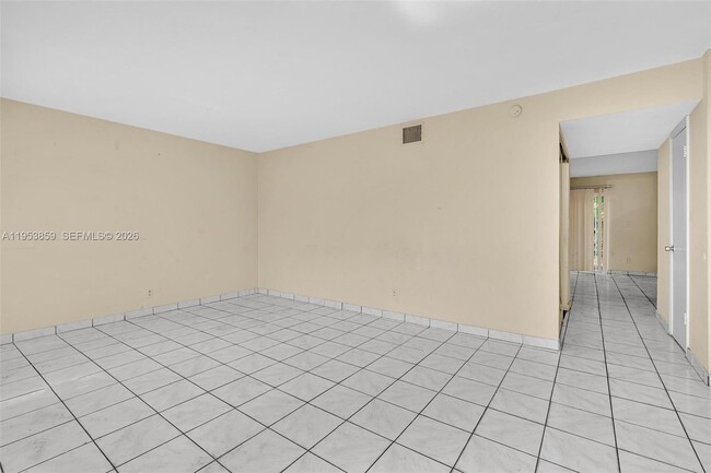 Building Photo - 3750 SW 60th Terrace